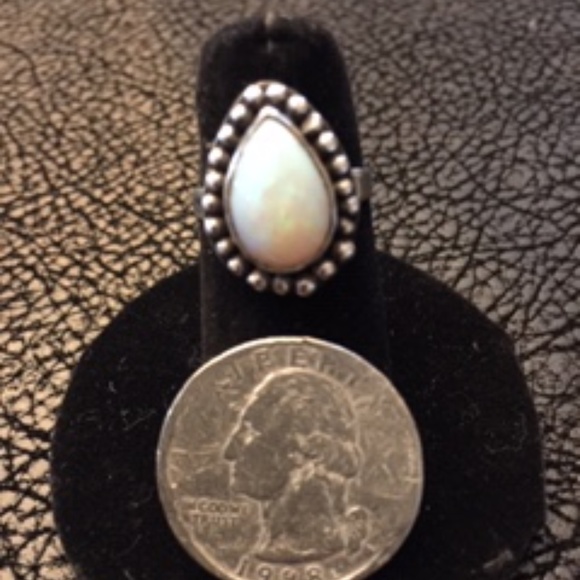 Native American Vintage sterling silver & opal Ring-Gorgeous stone - Picture 1 of 3